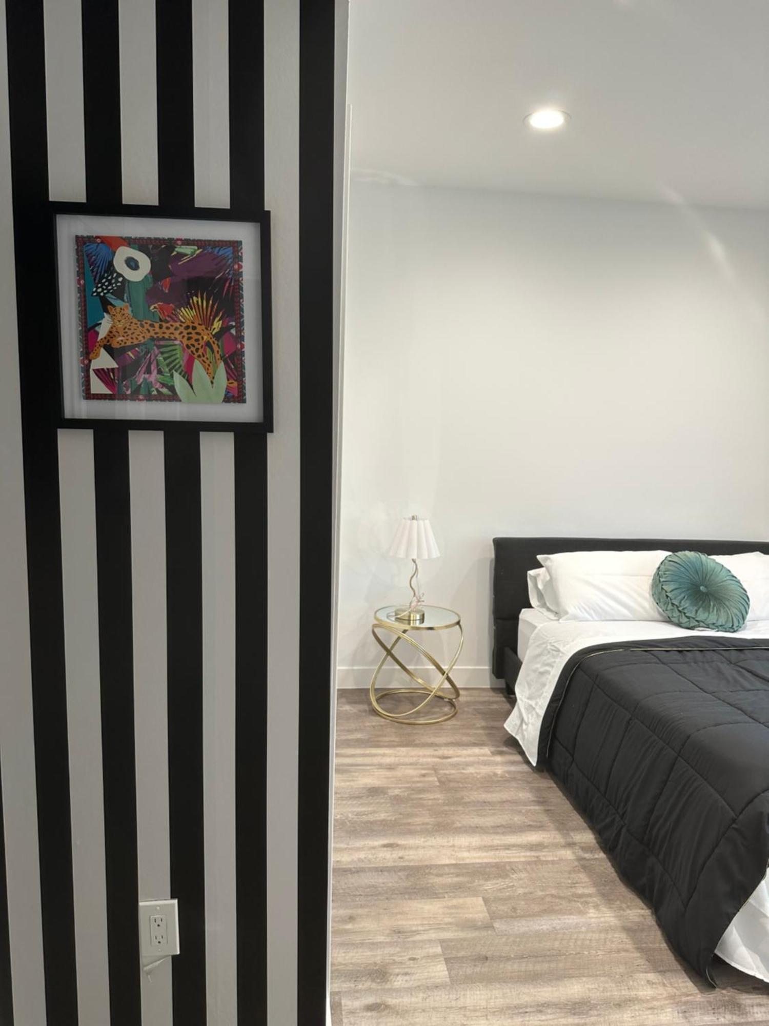 The Dacha Hostel Лос Анджелис Екстериор снимка