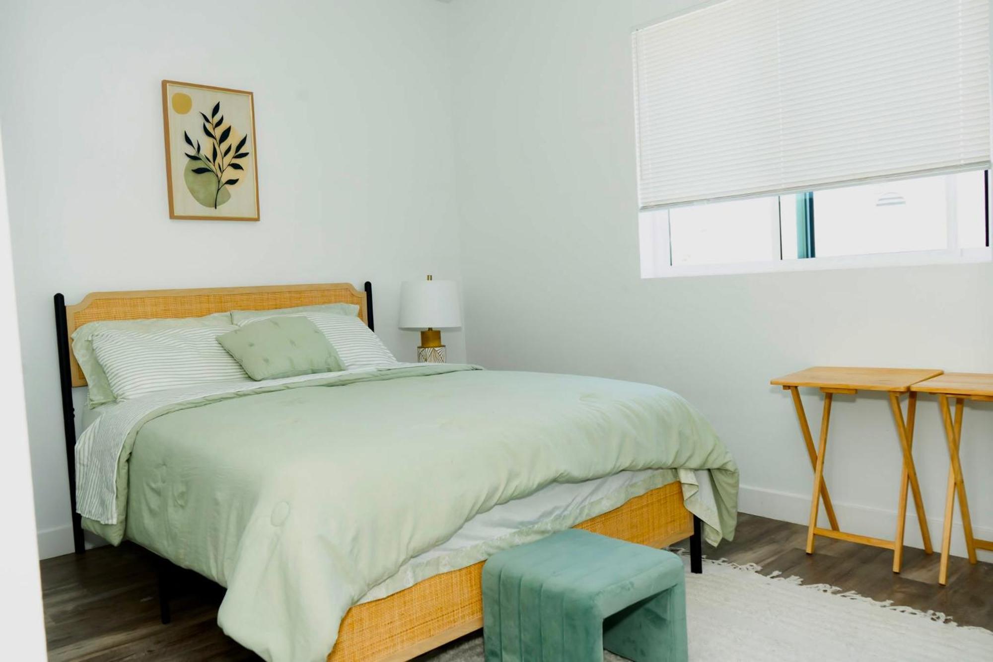 The Dacha Hostel Лос Анджелис Екстериор снимка